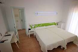 HOTEL AGADES