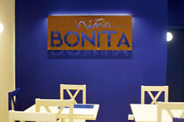 NIÑA BONITA CANTINA