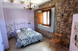 HOTEL RURAL ANA DE LAS TEJAS AZULES