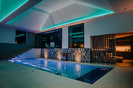TAMARIT BEACH RESORT