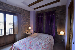HOTEL RURAL ANA DE LAS TEJAS AZULES