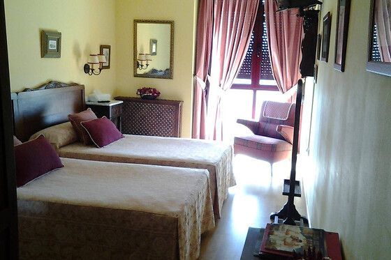 HOTEL FORONDA - photo 1