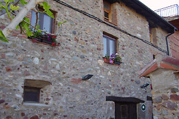 HOSPEDERIA LA CALERA & CASA ANDRES DEL VALLE