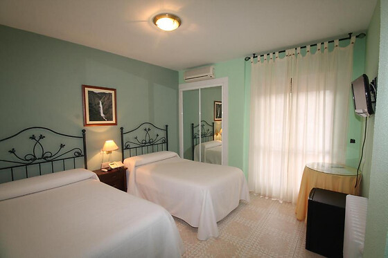 HOTEL EL PUENTE - photo 0